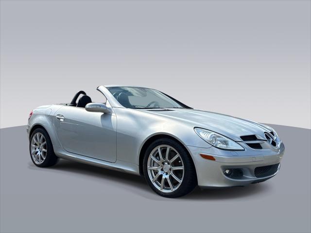 2007 Mercedes-Benz SLK SLK 350 2dr Roadster 3.5L for sale in Avon, MA