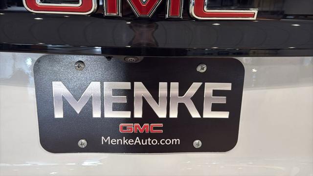 2026 GMC Acadia Elevation AWD