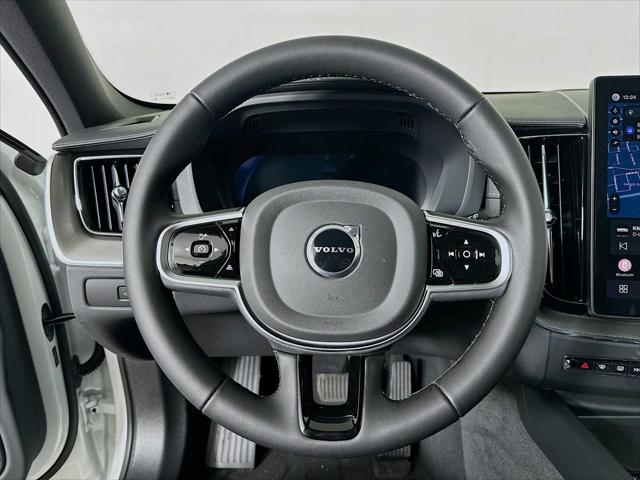 2026 Volvo XC60 Plug-In Hybrid Black Edition Ultra, T8 AWD Electric/Gasoline, Dark