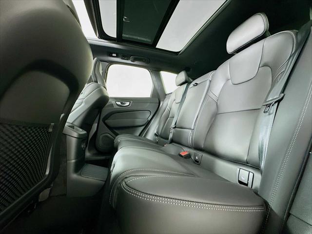 2026 Volvo XC60 Plug-In Hybrid Black Edition Ultra, T8 AWD Electric/Gasoline, Dark