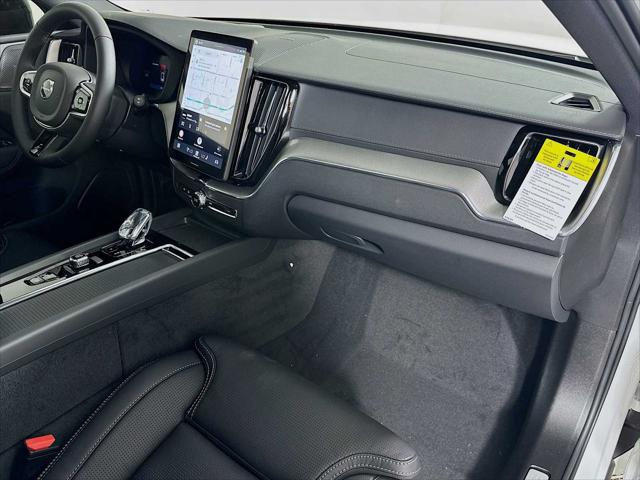 2026 Volvo XC60 Plug-In Hybrid Black Edition Ultra, T8 AWD Electric/Gasoline, Dark