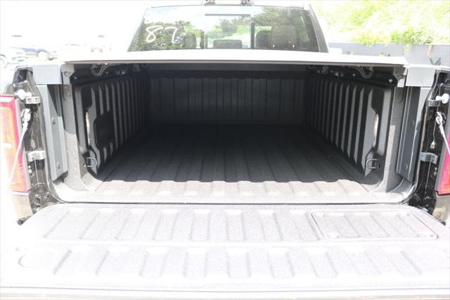 2026 Ram 1500 Limited Crew Cab 4x4 5'7" Box