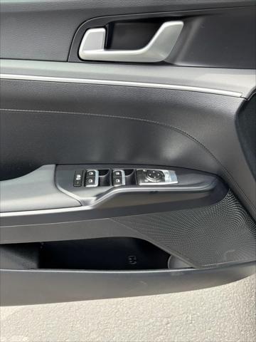 2026 Kia K5 LXS FWD