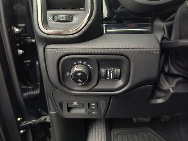 2026 Ram 1500 Limited Crew Cab 4x4 5'7" Box