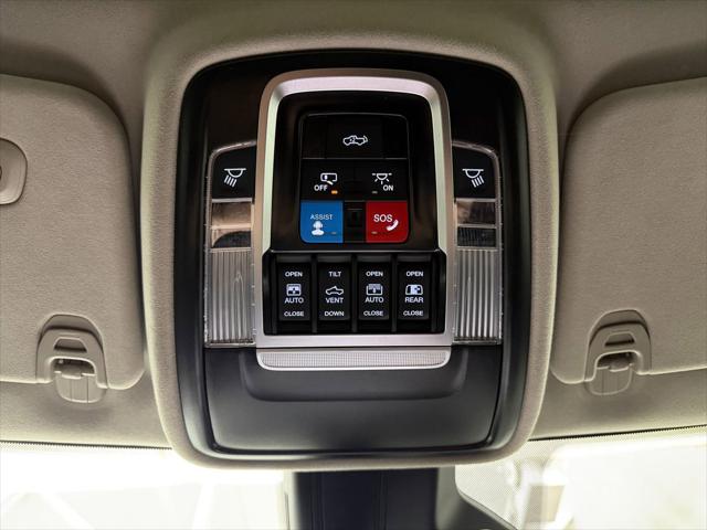 2026 Ram 1500 Tungsten Crew Cab 4x4 5'7" Box