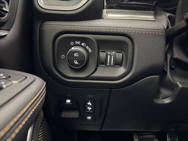 2026 Ram 1500 Tungsten Crew Cab 4x4 5'7" Box