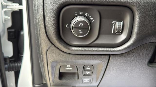 2026 Ram 1500 Big Horn Crew Cab 4x2 5'7" Box