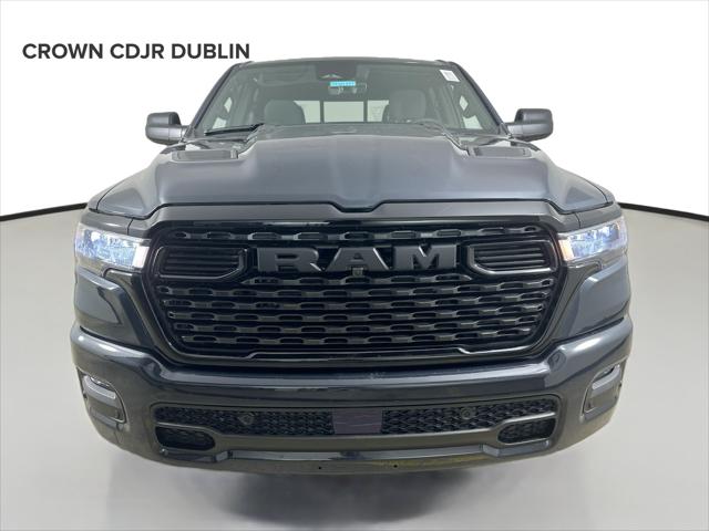 2026 RAM 1500 RAM 1500 EXPRESS CREW CAB 4X4 57 BOX