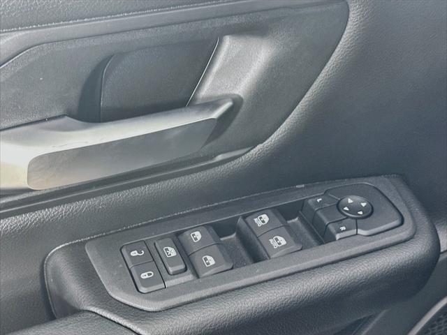 2026 Ram 1500 Express Crew Cab 4x4 57 Box