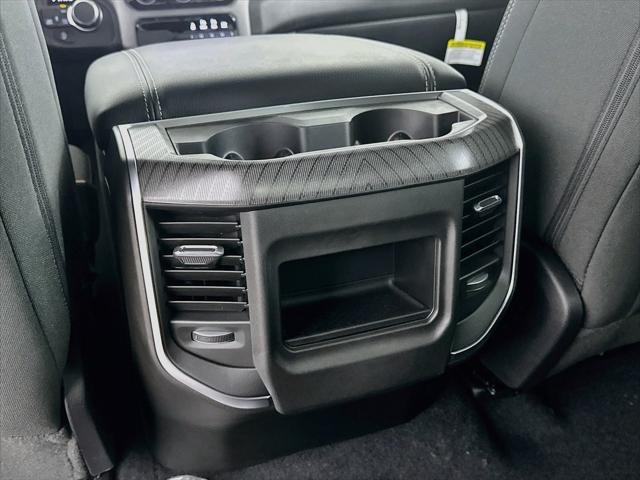 2026 Ram 1500 Express Crew Cab 4x4 57 Box