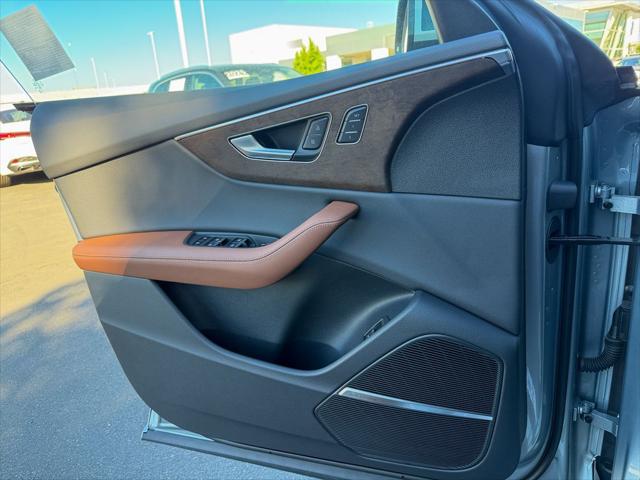 2025 Audi Q8 Premium Plus 55 TFSI quattro