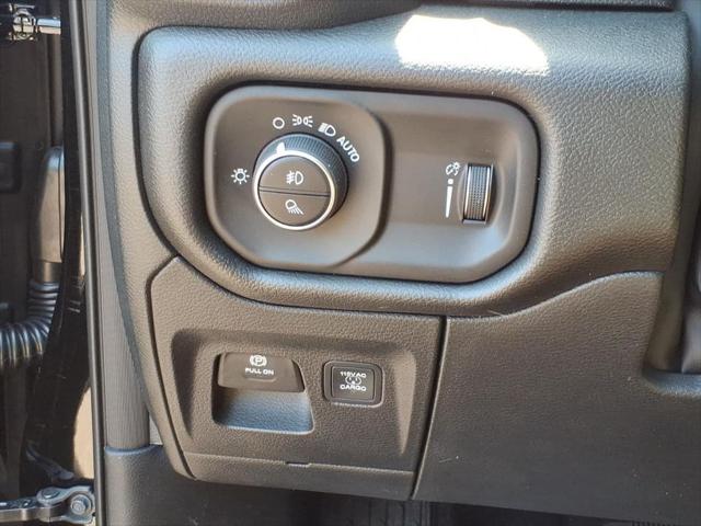 2026 Ram 1500 Express Crew Cab 4x4 5'7" Box
