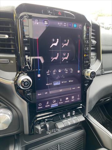 2026 Ram 1500 Laramie Crew Cab 4x4 5'7" Box