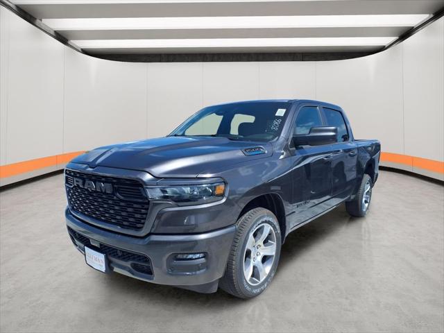 2026 RAM 1500 RAM 1500 EXPRESS CREW CAB 4X2 57 BOX