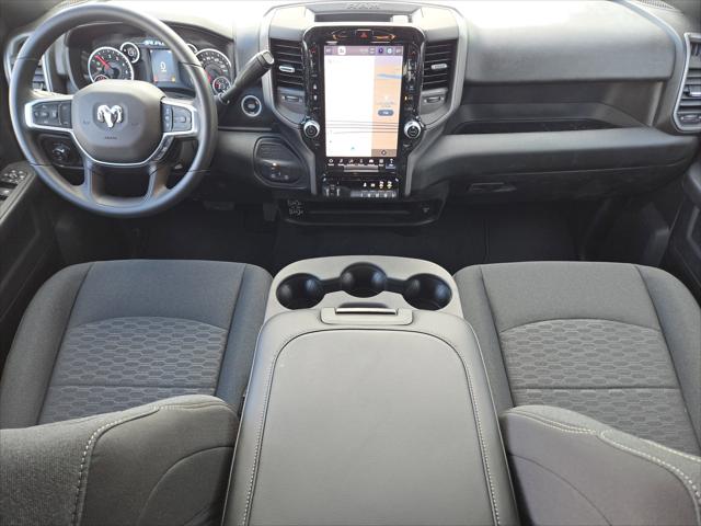 2026 RAM Ram 2500 RAM 2500 BLACK EXPRESS CREW CAB 4X4 64 BOX