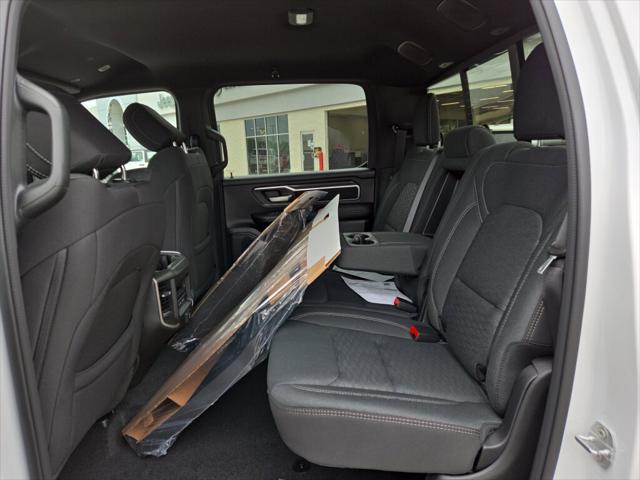 2026 Ram 1500 Big Horn Crew Cab 4x4 5'7" Box