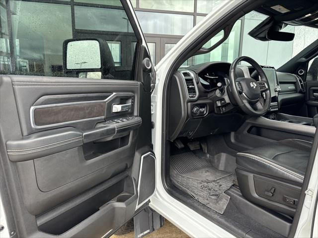 2024 Ram 3500 Laramie Crew Cab 4x4 8' Box