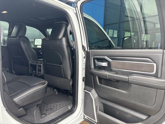 2024 Ram 3500 Laramie Crew Cab 4x4 8' Box