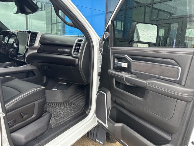 2024 Ram 3500 Laramie Crew Cab 4x4 8' Box