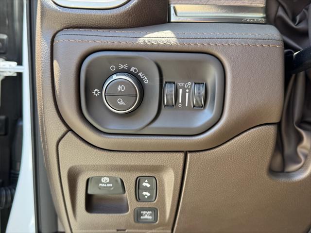 2026 Ram 1500 Limited Longhorn Crew Cab 4x4 5'7" Box