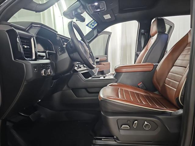 2025 GMC Sierra 2500HD 4WD Crew Cab Standard Bed Denali Ultimate
