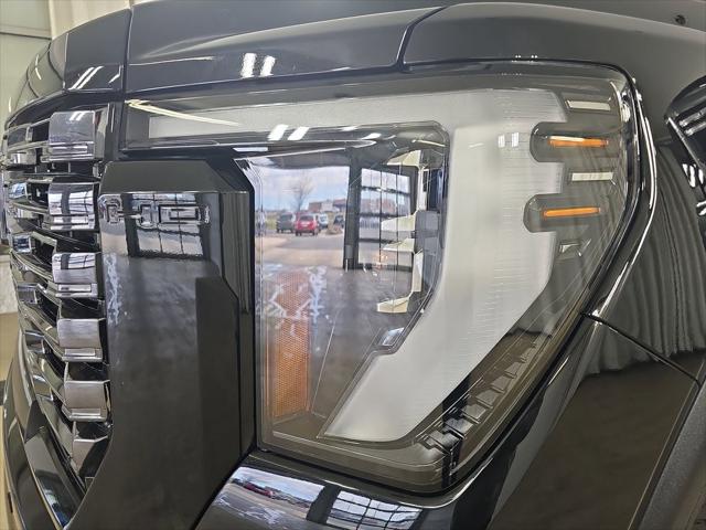 2025 GMC Sierra 2500HD 4WD Crew Cab Standard Bed Denali Ultimate
