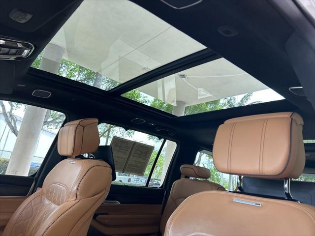 2025 Jeep Grand Wagoneer L Series III Obsidian 4x4