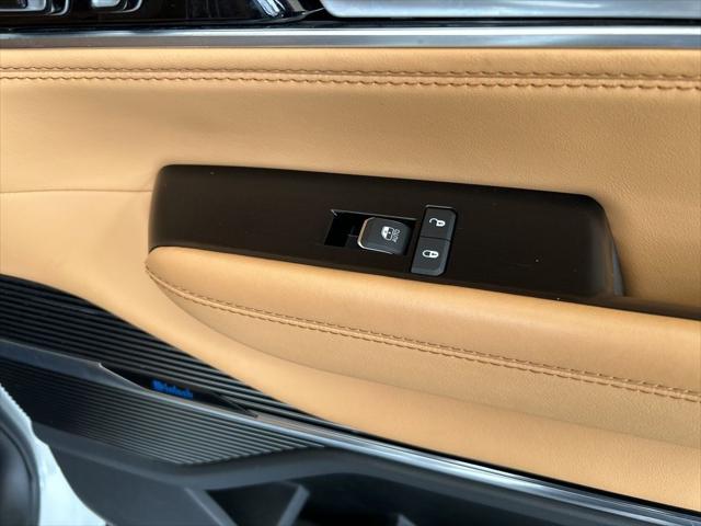 2025 Jeep Grand Wagoneer L Series III Obsidian 4x4