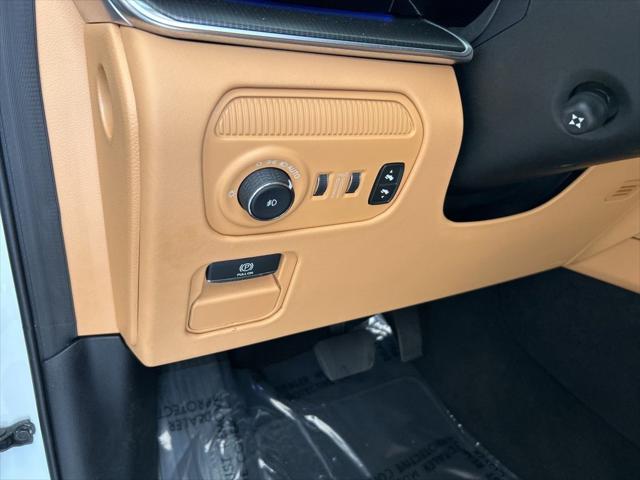 2025 Jeep Grand Wagoneer L Series III Obsidian 4x4