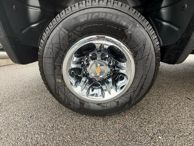 2026 Chevrolet Silverado 3500HD Crew Cab, Long Bed, LT Dual Rear Wheel, RWD