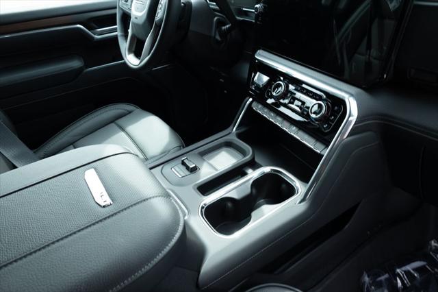 2026 GMC Sierra 2500HD Crew Cab, Standard Bed, Denali, 4WD