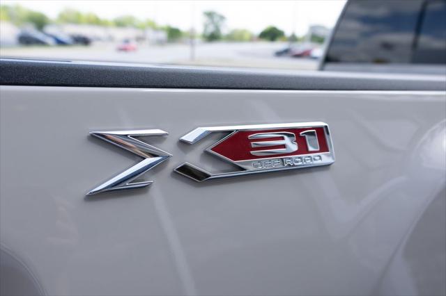 2026 GMC Sierra 2500HD Crew Cab, Standard Bed, SLE, 4WD