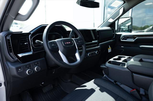 2026 GMC Sierra 2500HD Crew Cab, Standard Bed, SLE, 4WD