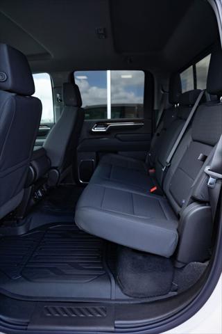 2026 GMC Sierra 2500HD Crew Cab, Standard Bed, SLE, 4WD