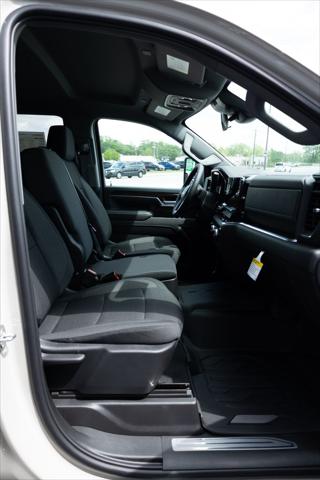 2026 GMC Sierra 2500HD Crew Cab, Standard Bed, SLE, 4WD