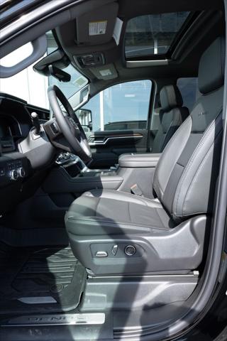 2026 GMC Sierra 2500HD Crew Cab, Standard Bed, Denali, 4WD