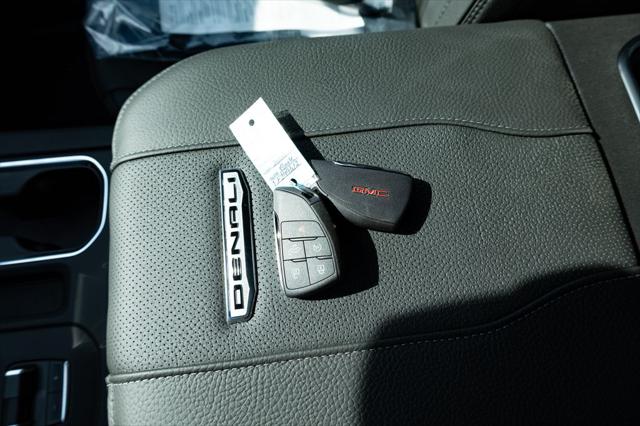 2026 GMC Sierra 2500HD Crew Cab, Standard Bed, Denali, 4WD
