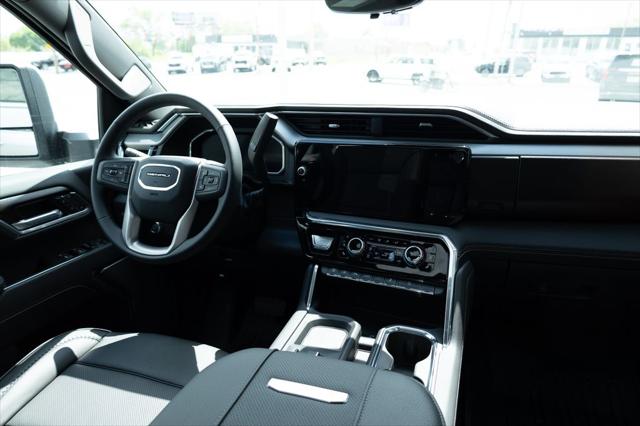 2026 GMC Sierra 2500HD Crew Cab, Standard Bed, Denali, 4WD