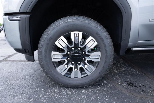 2026 GMC Sierra 2500HD Crew Cab, Standard Bed, Denali, 4WD