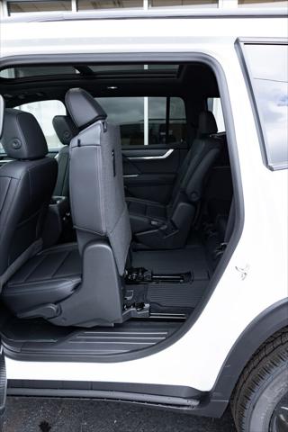 2026 GMC Acadia Elevation FWD