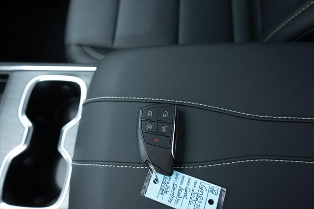 2026 GMC Acadia Elevation FWD