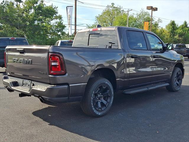 2026 RAM Ram 1500 RAM 1500 EXPRESS CREW CAB 4X4 57 BOX