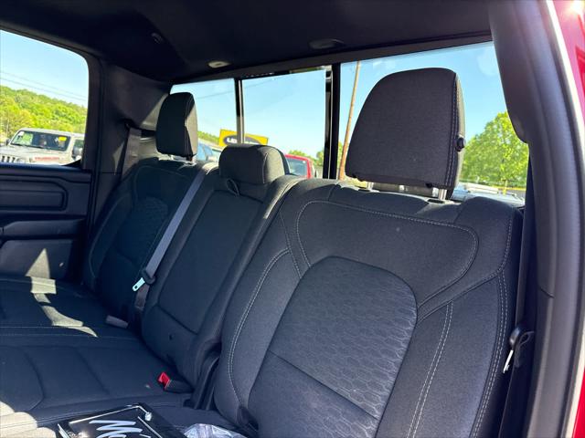 2026 Ram 1500 Express Crew Cab 4x4 5'7" Box