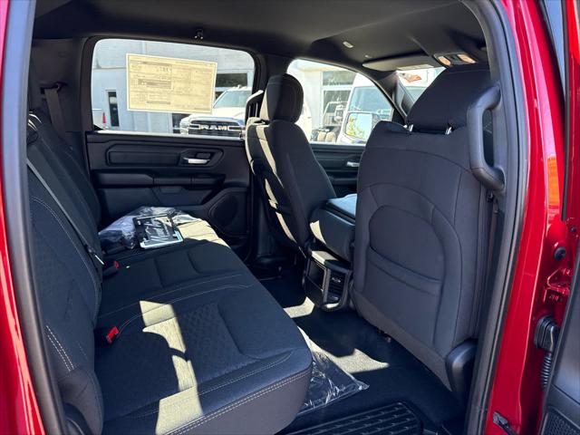 2026 Ram 1500 Express Crew Cab 4x4 5'7" Box