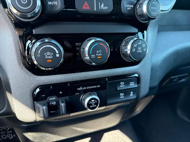 2026 Ram 1500 Express Crew Cab 4x4 5'7" Box
