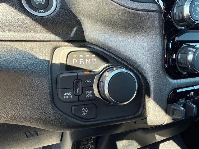 2026 Ram 1500 Express Crew Cab 4x4 5'7" Box
