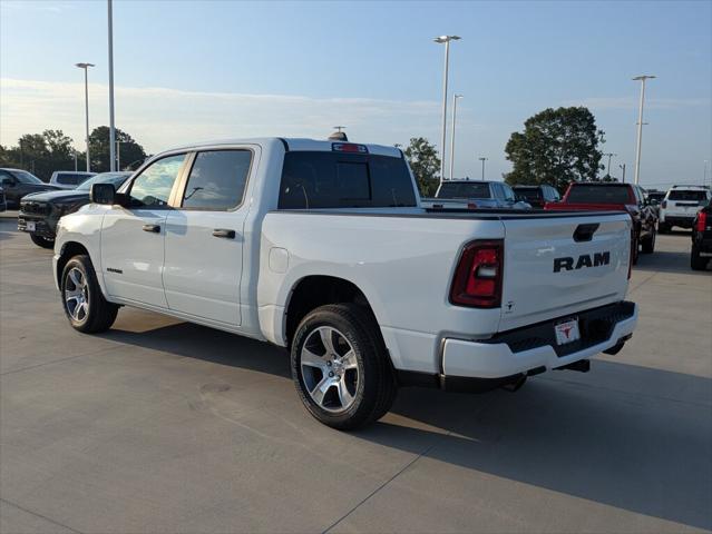 2026 Ram 1500 Express Crew Cab 4x2 57 Box