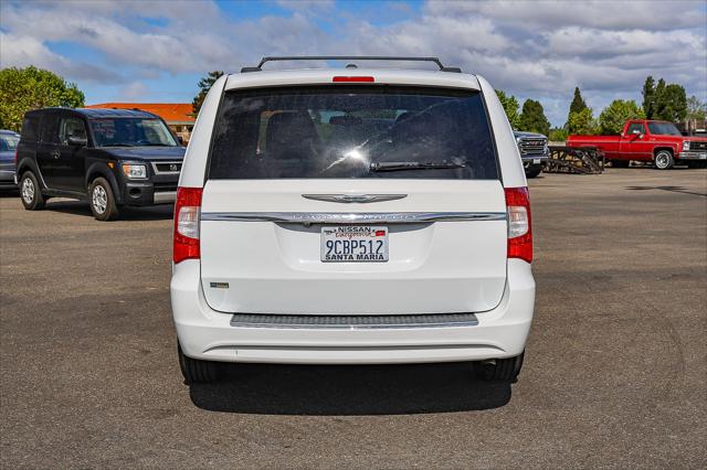 2015 Chrysler Town & Country Touring