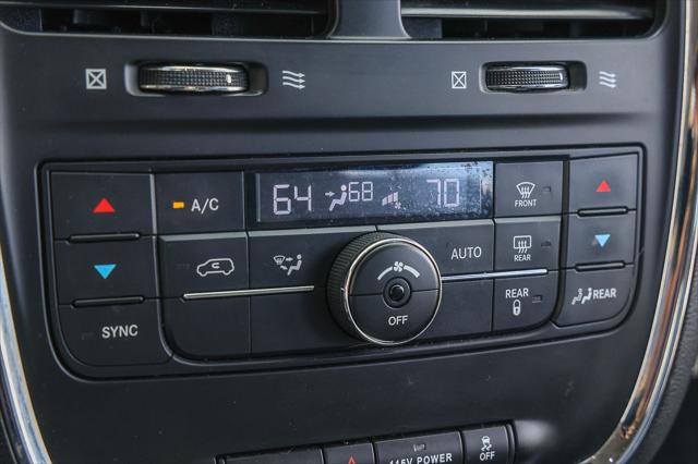 2015 Chrysler Town & Country Touring