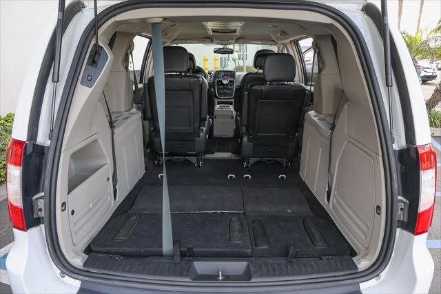 2015 Chrysler Town & Country Touring
